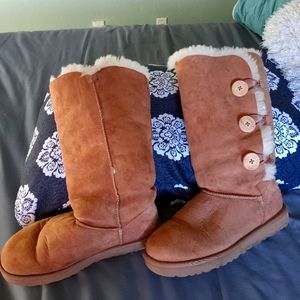 Ugg boots, fur lined.